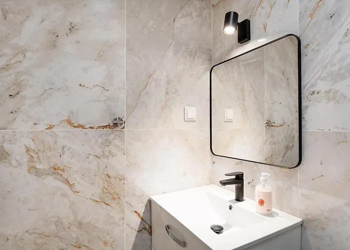 Guestready - Serene Hideout In Downtown