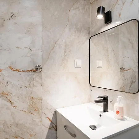 Guestready - Serene Hideout In Downtown